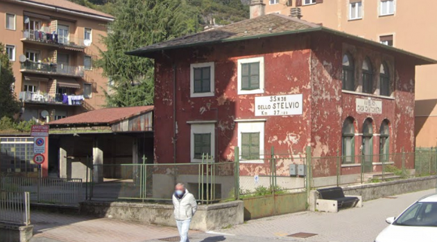 La Casa Cantoniera era al km 37.120 della SS38, in centro di Sondrio