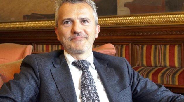 Sen. Del Barba