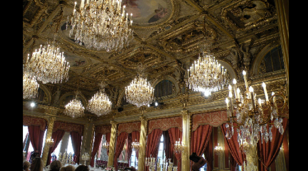 Festa all'Eliseo per Macron