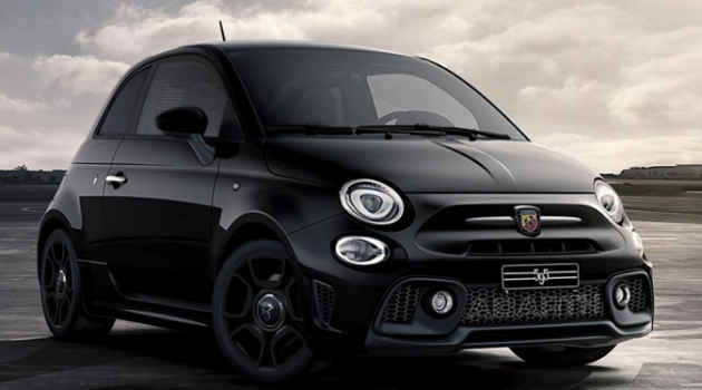 Un'auto del tipo di quella rubata (Fiat 595 Abarth)